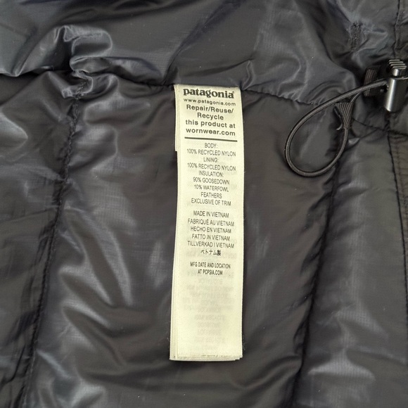 Black Patagonia Fitz Roy Down Hoody - Men’s L - Picture 4 of 9